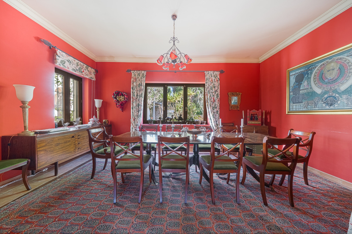 9-slaapkamer villa in Sotogrande Alto met uitzicht op de golfbaan San Roque en de Middellandse Zee in Sotogrande - foto 7