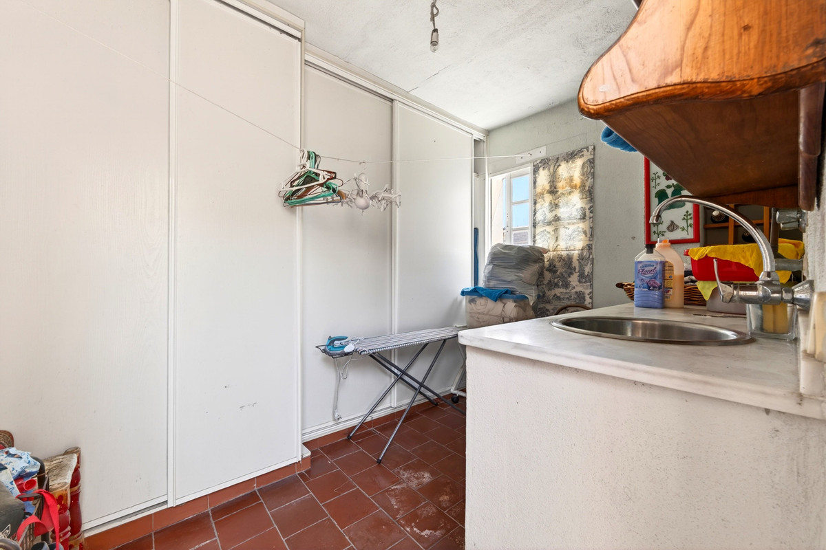 3 bedroom Apartment in Málaga Centro in Málaga Centro - foto 18
