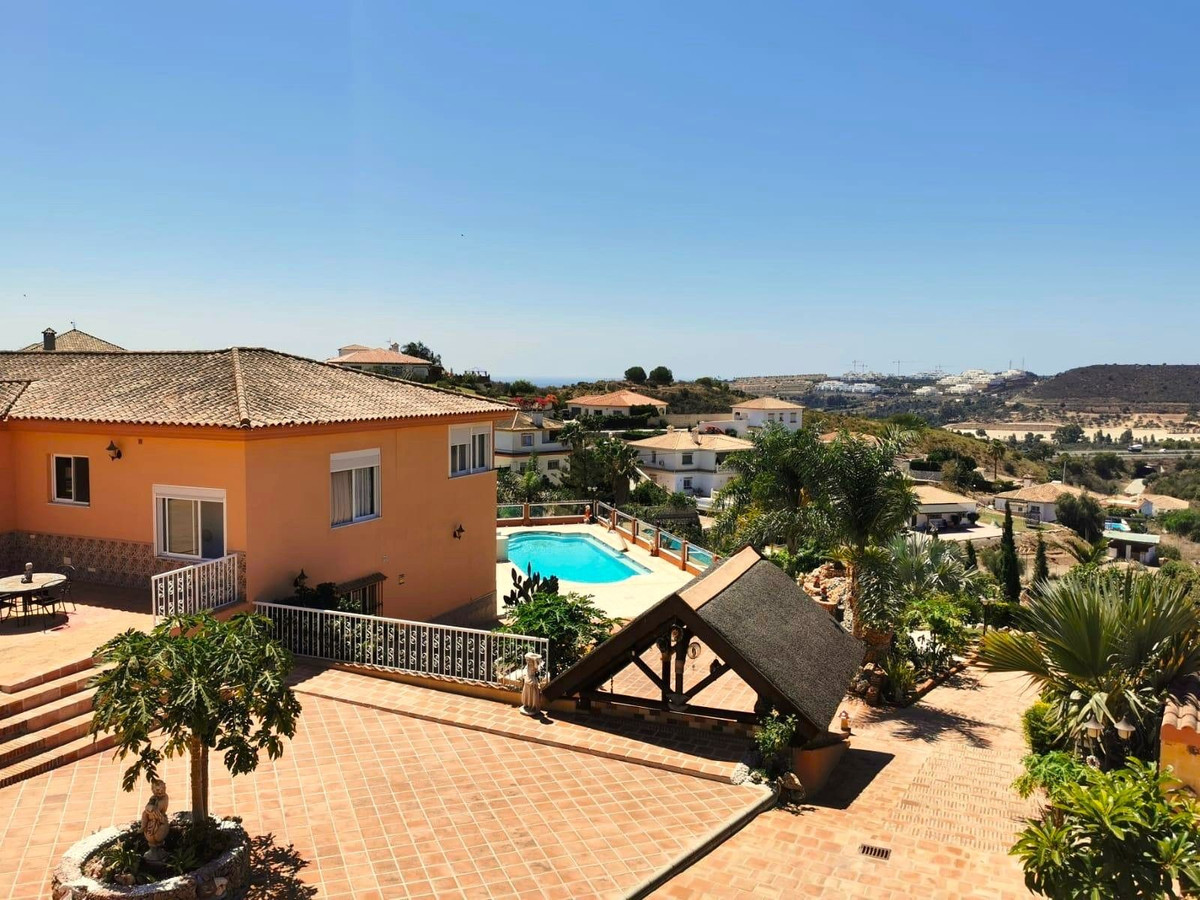 6-slaapkamer villa met privé gastenverblijf in La Cala de Mijas in La Cala de Mijas - foto 2