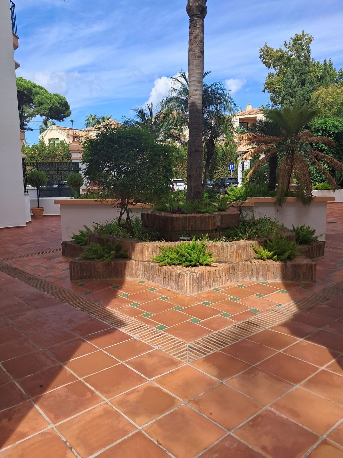 2 bedroom Apartment in Marbella in Marbella - foto 2