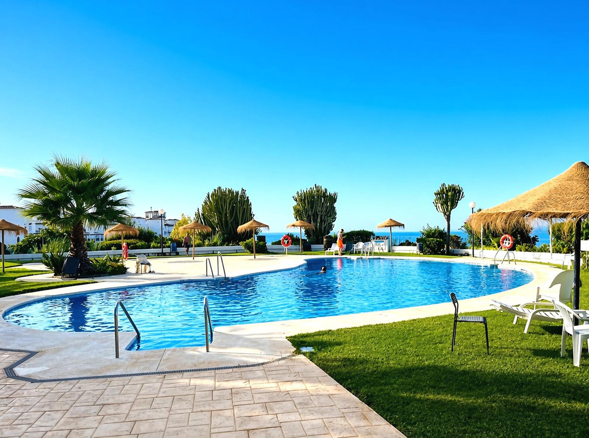 1 bedroom Apartment in Calahonda in Calahonda - foto 14