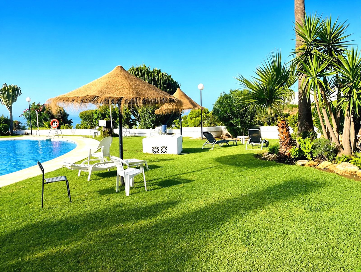 1 bedroom Apartment in Calahonda in Calahonda - foto 16