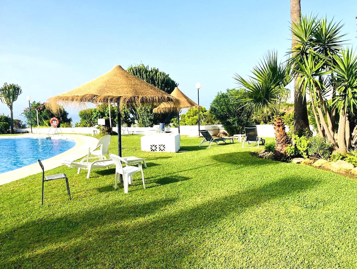 1 bedroom Apartment in Calahonda in Calahonda - foto 19