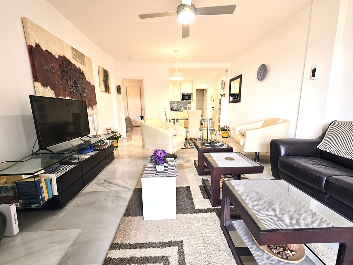 1 bedroom Apartment in Calahonda in Calahonda - foto 3