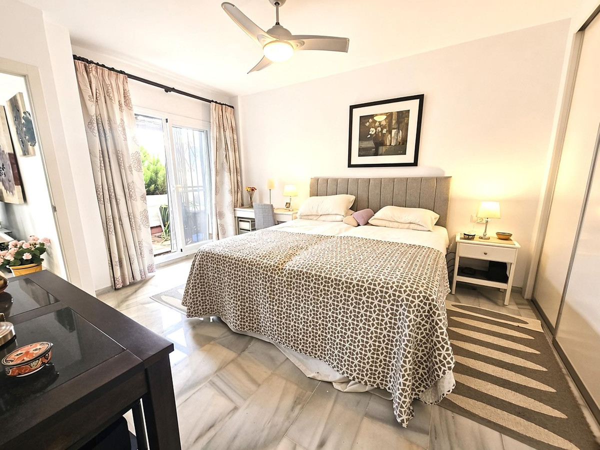 1 bedroom Apartment in Calahonda in Calahonda - foto 5