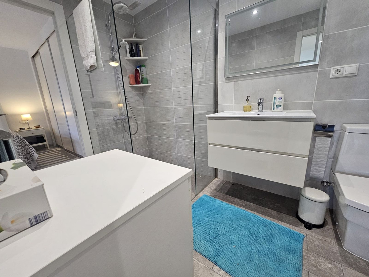 1 bedroom Apartment in Calahonda in Calahonda - foto 9