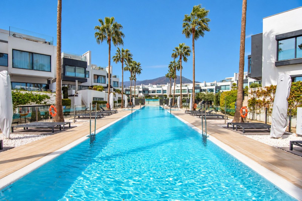 4-slaapkamervilla direct aan het strand in Estepona in Estepona - foto 4