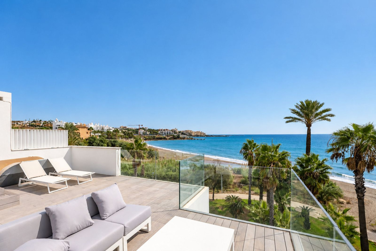 4-slaapkamervilla direct aan het strand in Estepona in Estepona - foto 7