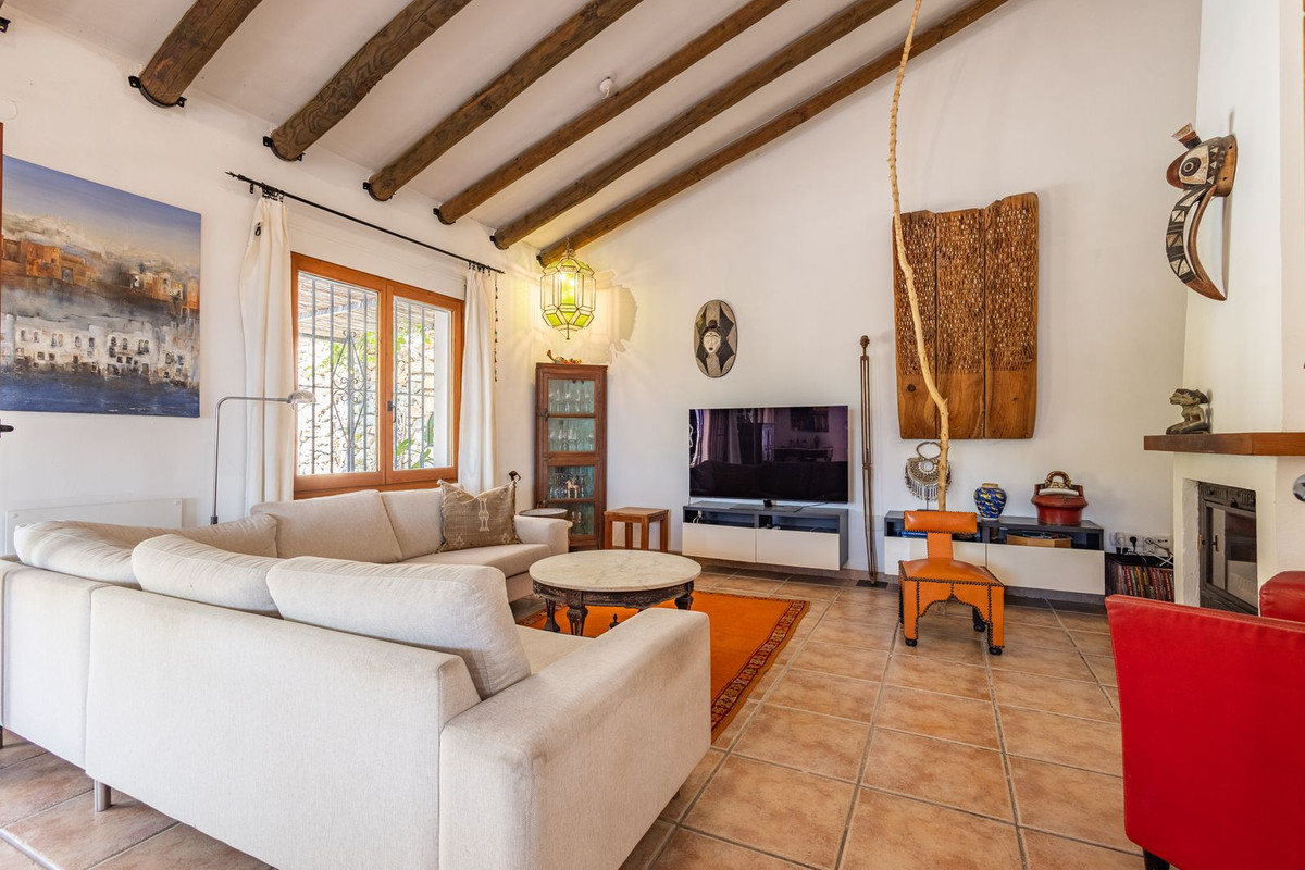 5-slaapkamer landhuis nabij Cómpeta met twee gastappartementen, zwembad en avocadoboomgaard in Cómpeta - foto 11