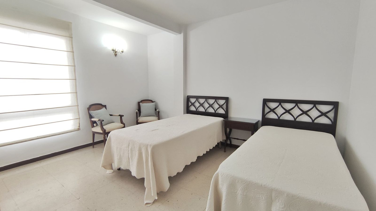 Ruim zuidgericht appartement met 4 slaapkamers in Marbella in Marbella - foto 3