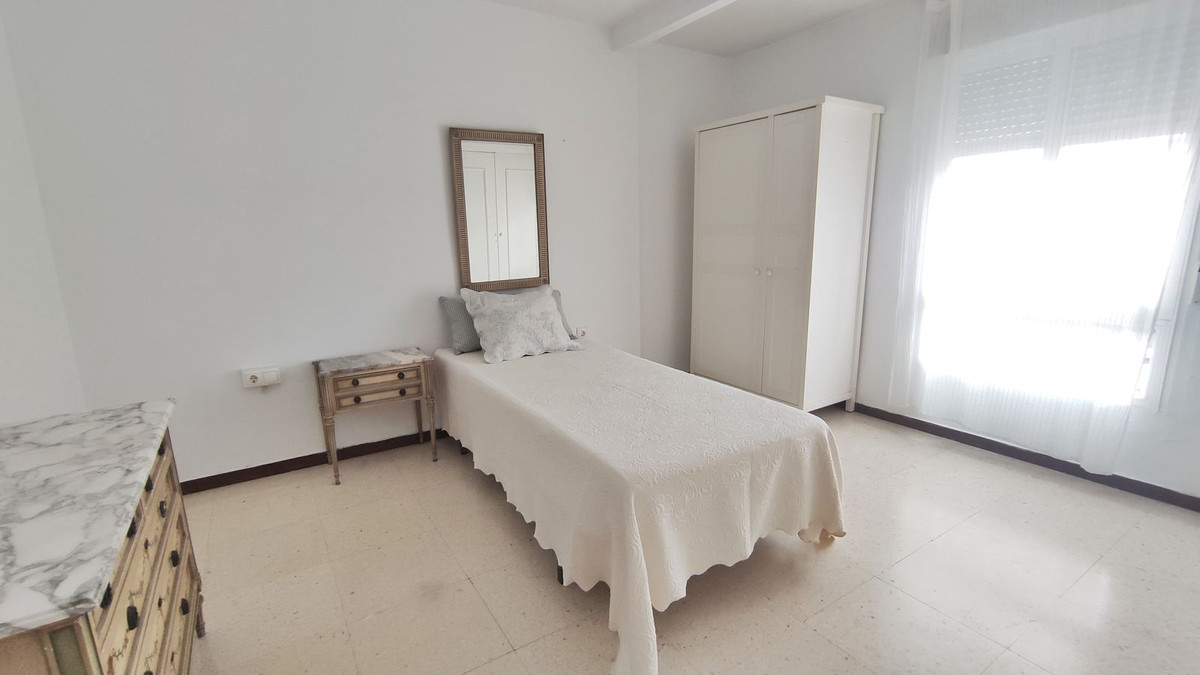 Ruim zuidgericht appartement met 4 slaapkamers in Marbella in Marbella - foto 5