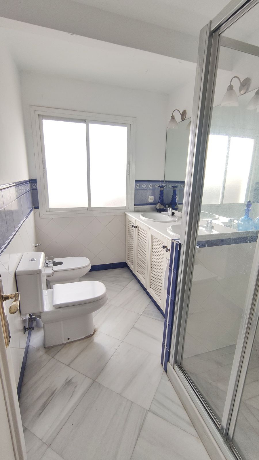 Ruim zuidgericht appartement met 4 slaapkamers in Marbella in Marbella - foto 6