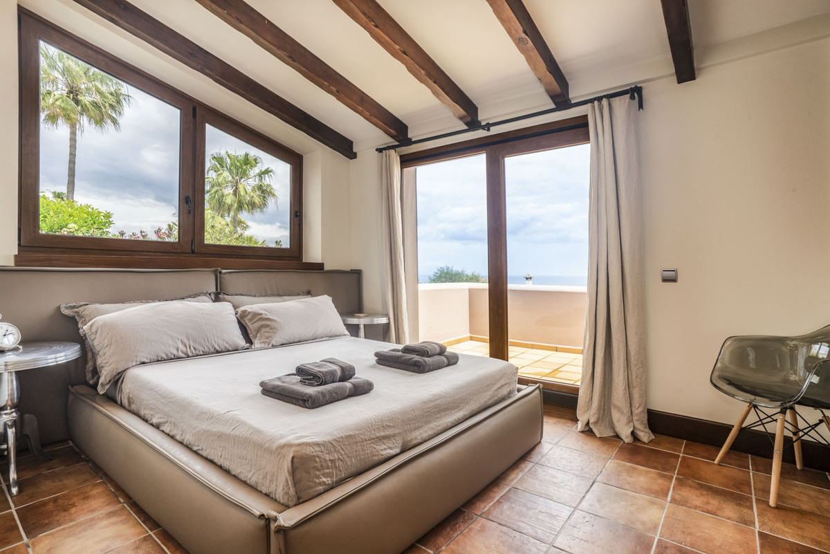 Villa met vier slaapkamers in La Alcaidesa in La Alcaidesa - foto 14