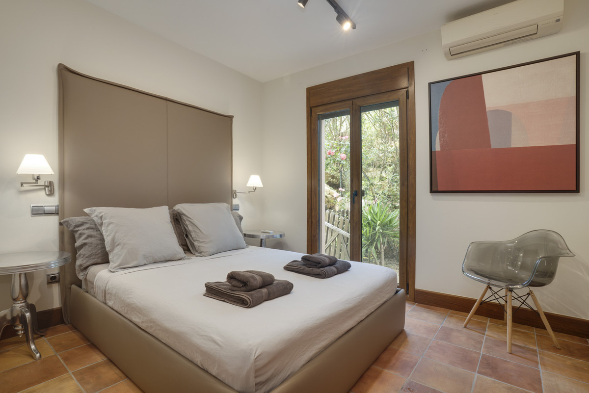 Villa met vier slaapkamers in La Alcaidesa in La Alcaidesa - foto 16