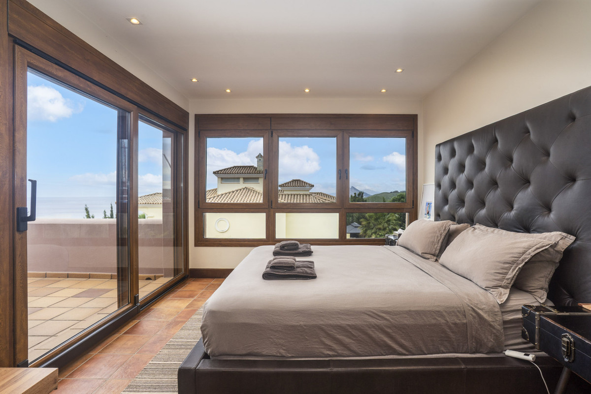 Villa met vier slaapkamers in La Alcaidesa in La Alcaidesa - foto 18