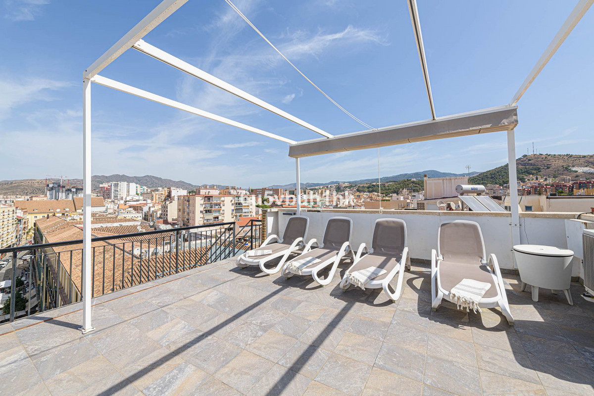Penthouse met twee slaapkamers in Málaga in Málaga - foto 15