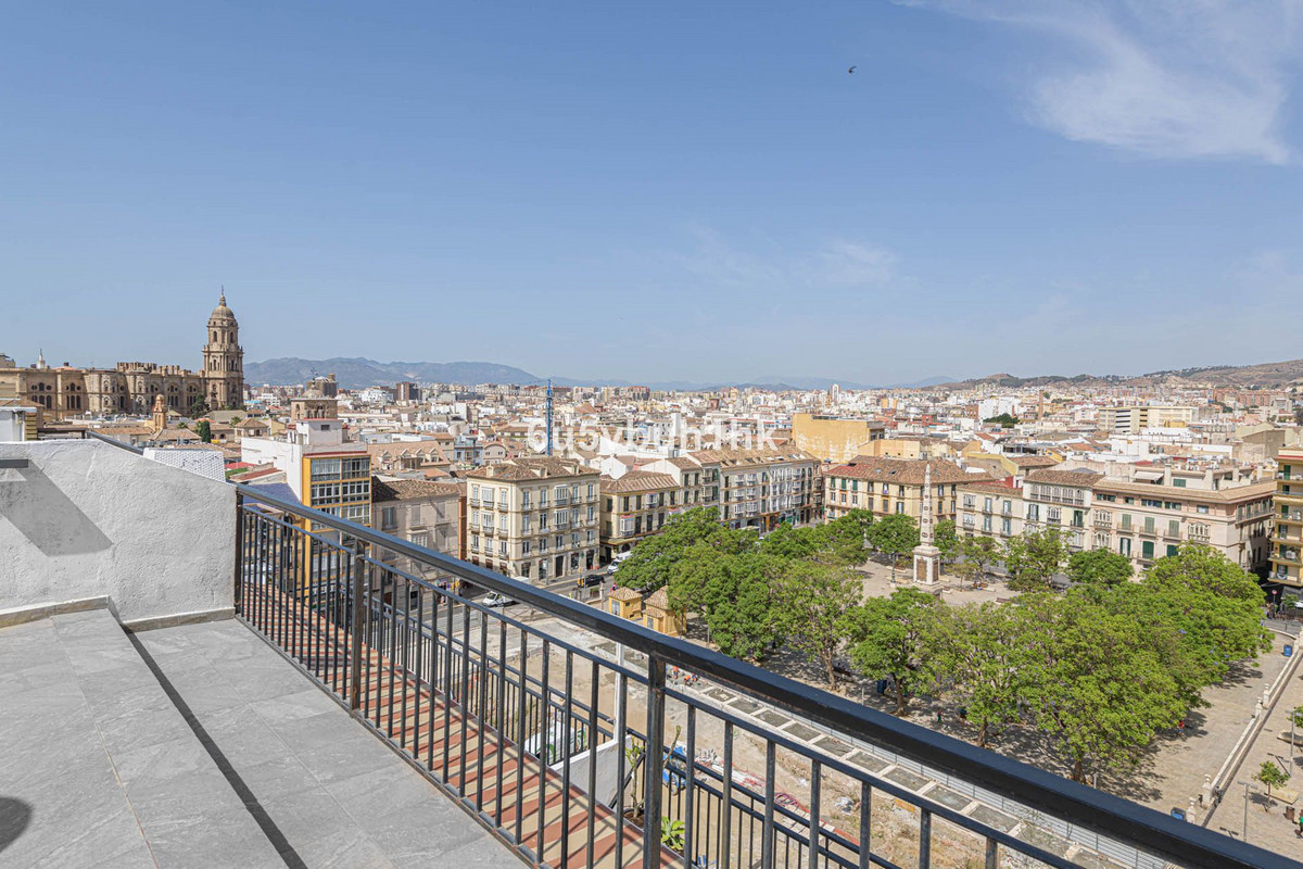 Penthouse met twee slaapkamers in Málaga in Málaga - foto 17