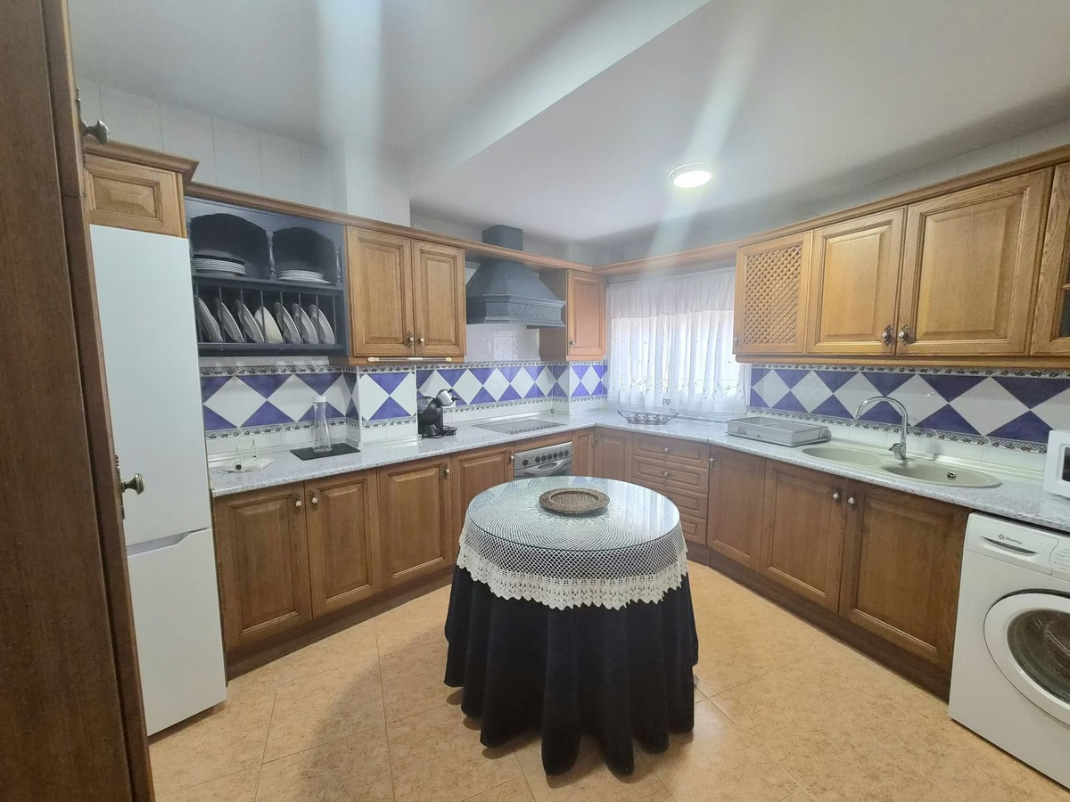 4-slaapkamerwoning in Alhaurín el Grande in Alhaurín el Grande - foto 6