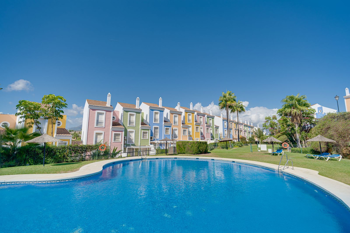 3 bedroom House in Casares Playa in Casares Playa - foto 2
