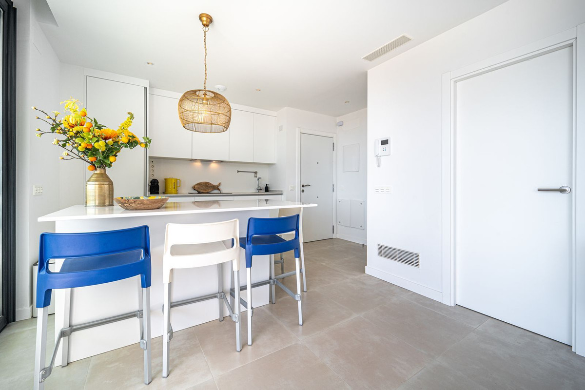2 bedroom Apartment in Fuengirola in Fuengirola - foto 2