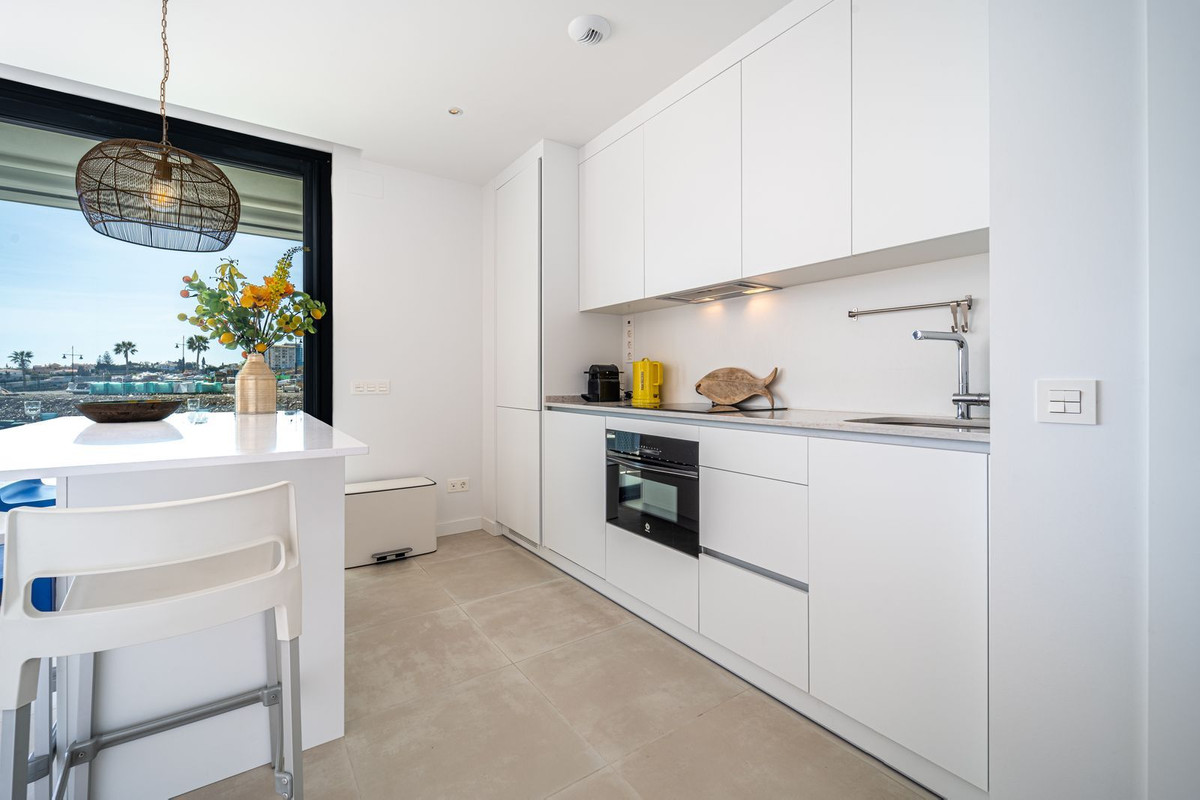 2 bedroom Apartment in Fuengirola in Fuengirola - foto 4