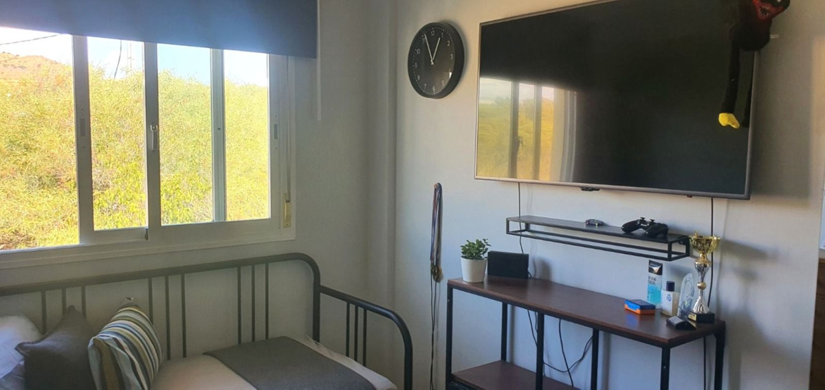 Stadswoning met 4 slaapkamers in Sitio de Calahonda in Calahonda - foto 13