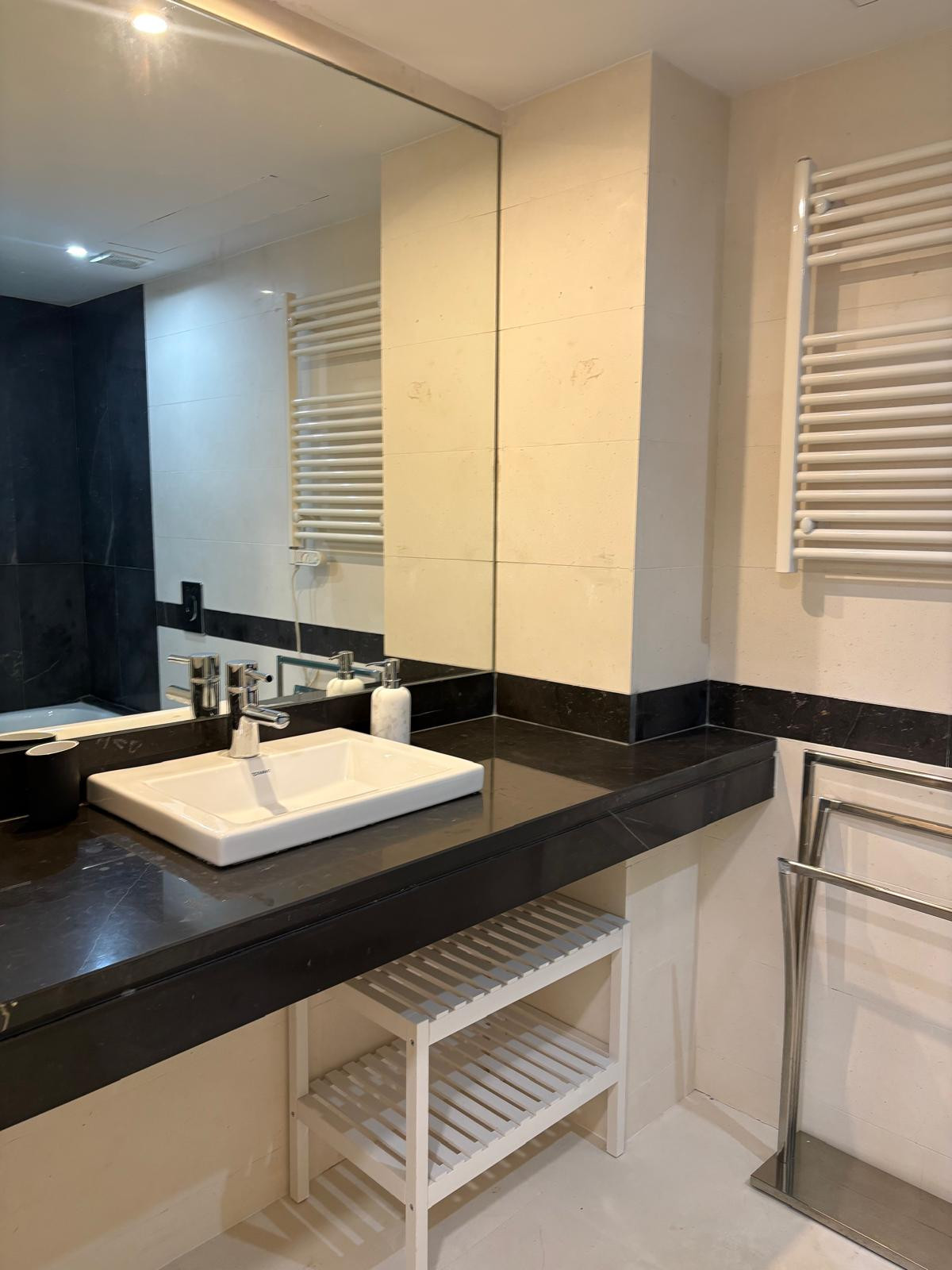 1 bedroom Apartment in Málaga Centro in Málaga Centro - foto 5