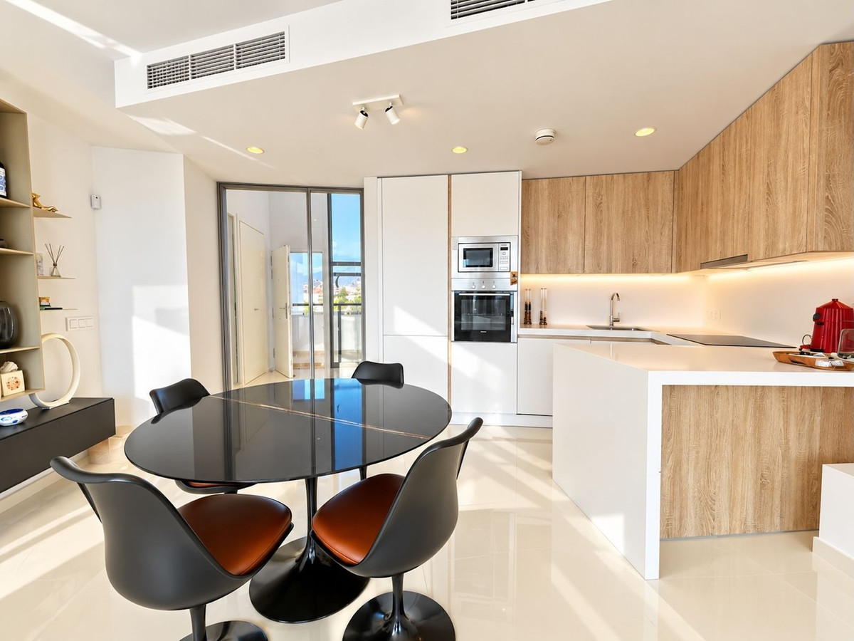 3-slaapkamer penthouse in Benahavís met ruime terrassen en Atalaya Golf‑share in Benahavís - foto 14