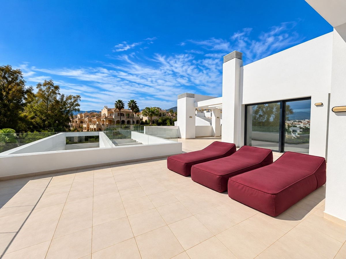 3-slaapkamer penthouse in Benahavís met ruime terrassen en Atalaya Golf‑share in Benahavís - foto 18