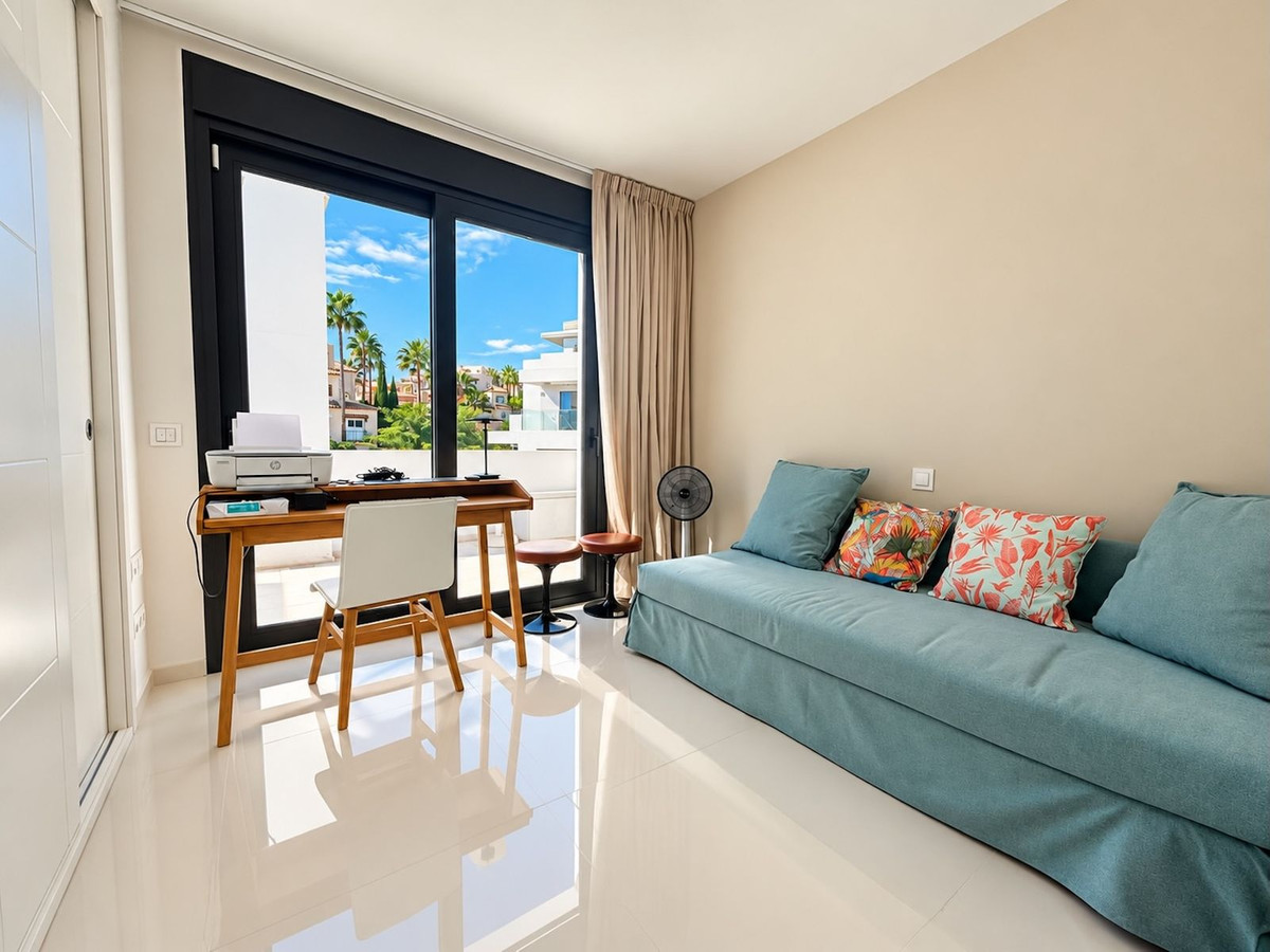 3-slaapkamer penthouse in Benahavís met ruime terrassen en Atalaya Golf‑share in Benahavís - foto 9