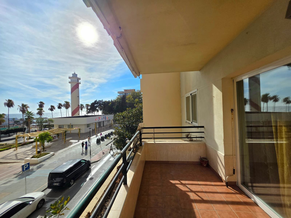 2 bedroom Apartment in Marbella in Marbella - foto 2
