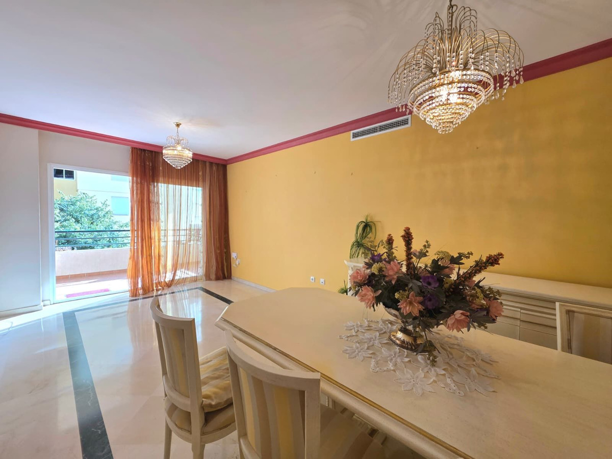 2 bedroom Apartment in Marbella in Marbella - foto 13