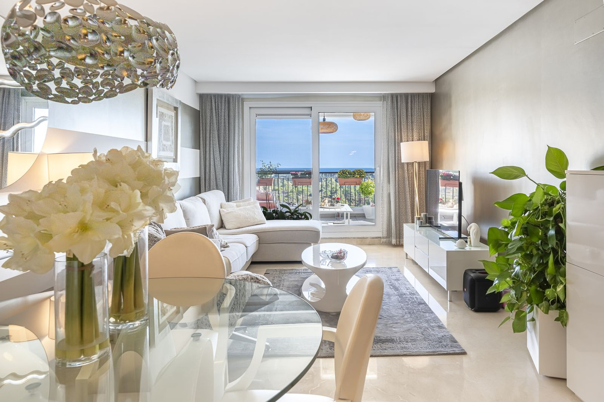Duplex penthouse met 2 slaapkamers in Benahavís in Benahavís - foto 2
