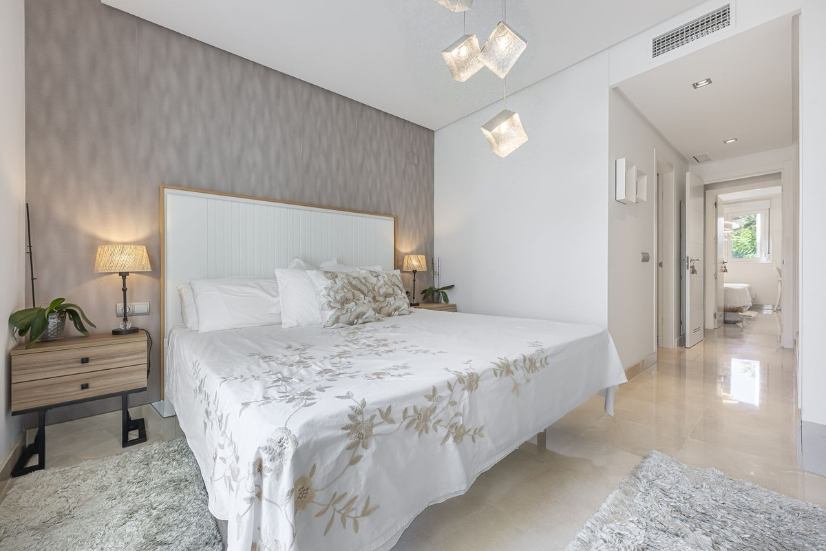 Duplex penthouse met 2 slaapkamers in Benahavís in Benahavís - foto 12