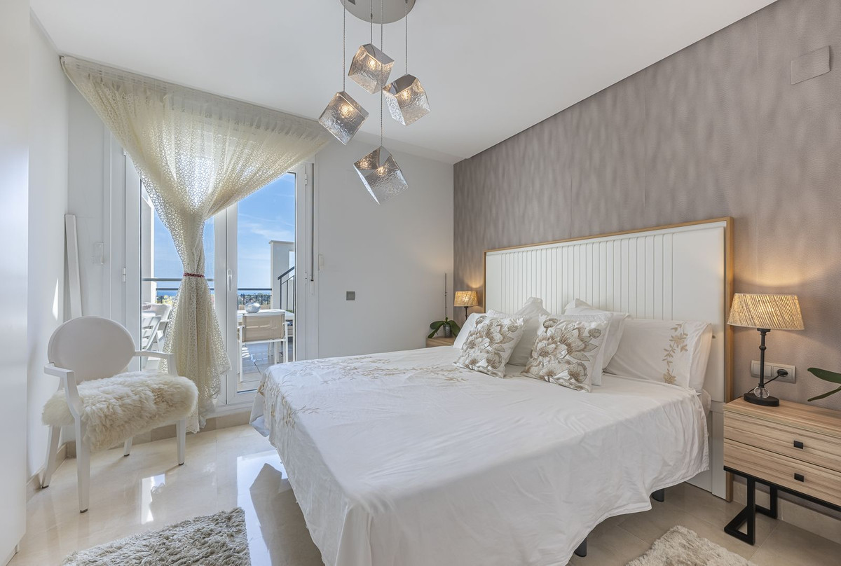 Duplex penthouse met 2 slaapkamers in Benahavís in Benahavís - foto 14