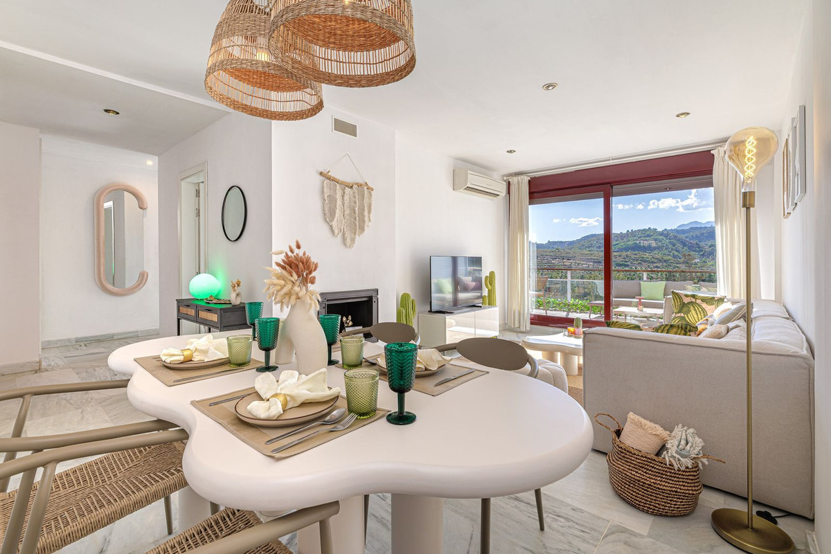 2 bedroom Apartment in Benahavís in Benahavís - foto 12
