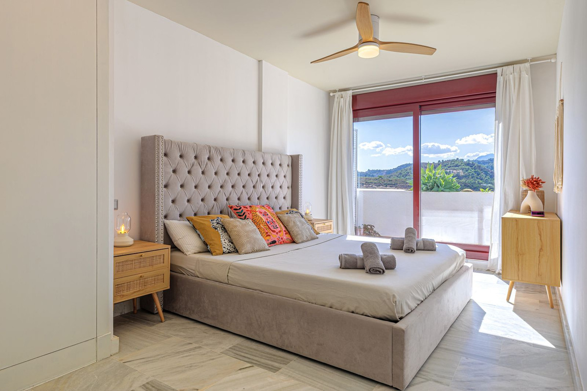 2 bedroom Apartment in Benahavís in Benahavís - foto 6