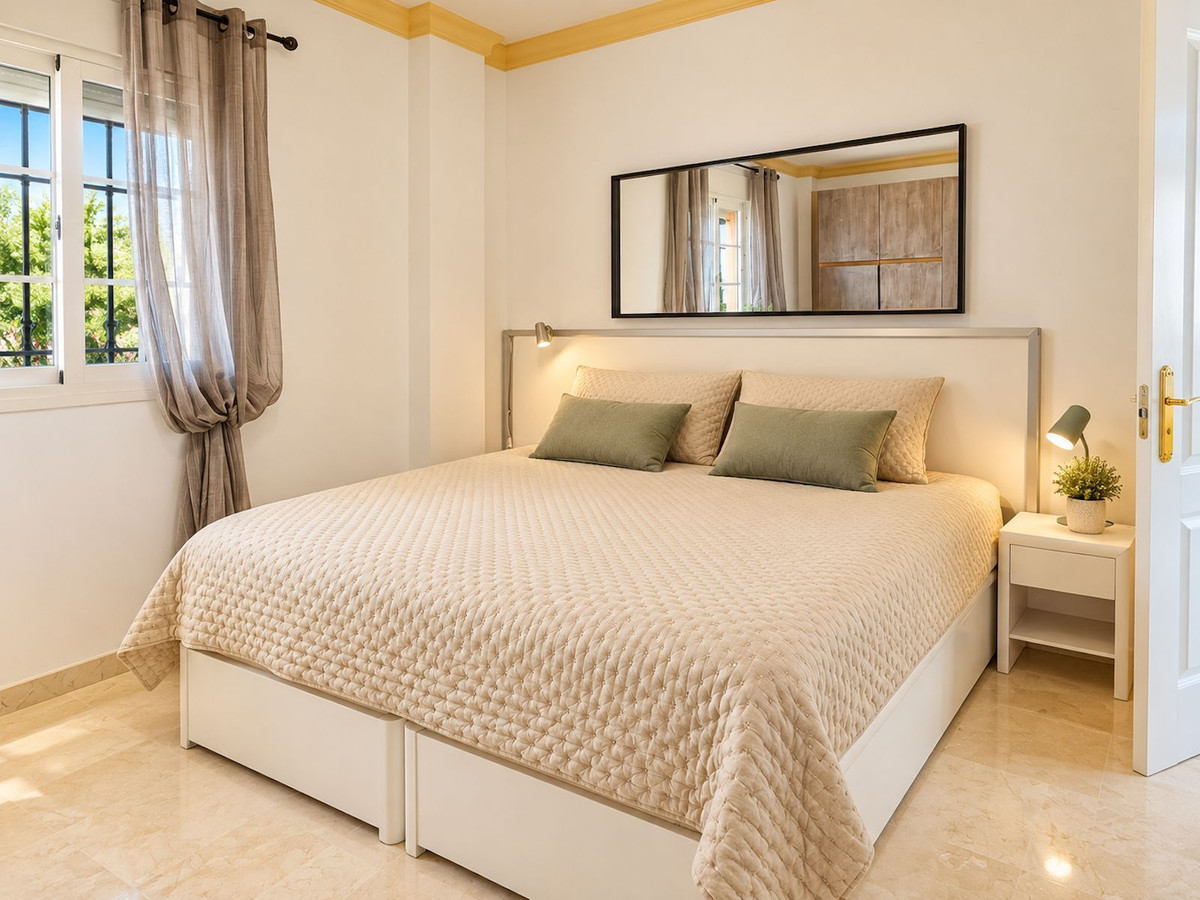 Drie-slaapkamerappartement met terras in Nueva Andalucía in Nueva Andalucía - foto 9