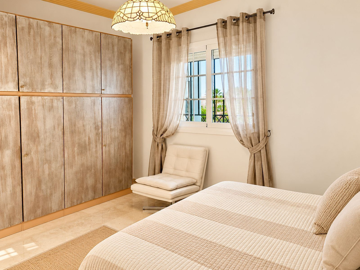Drie-slaapkamerappartement met terras in Nueva Andalucía in Nueva Andalucía - foto 10