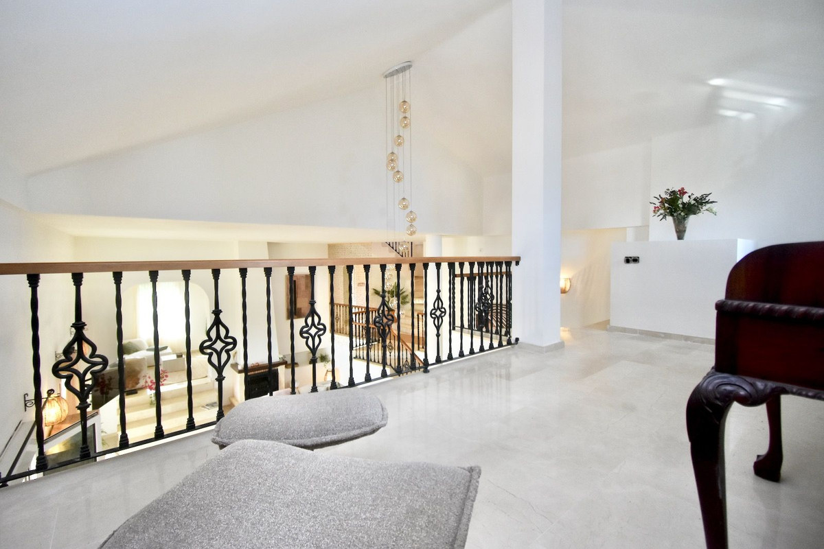 Vrijstaande villa aan de golfbaan El Hacho, La Duquesa in La Duquesa - foto 17