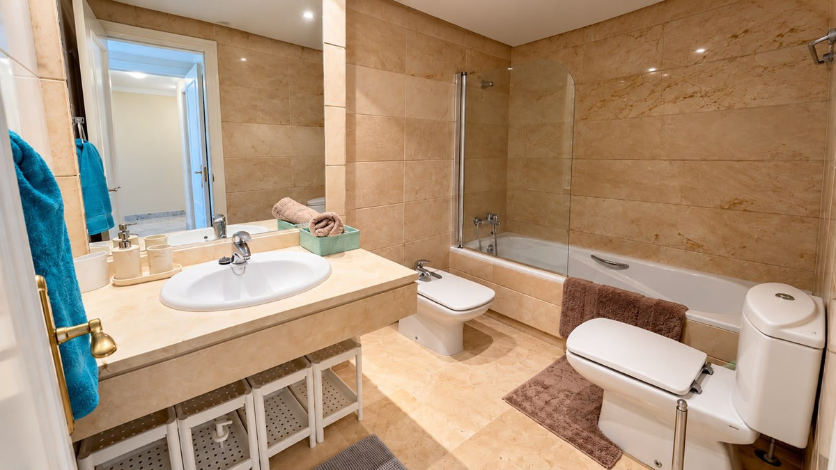 2 bedroom Apartment in Nueva Andalucía in Nueva Andalucía - foto 10