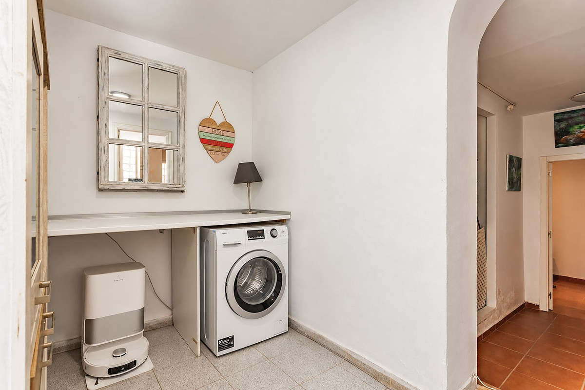 Drie-slaapkamer beganegrond-appartement in Nueva Andalucía in Nueva Andalucía - foto 7