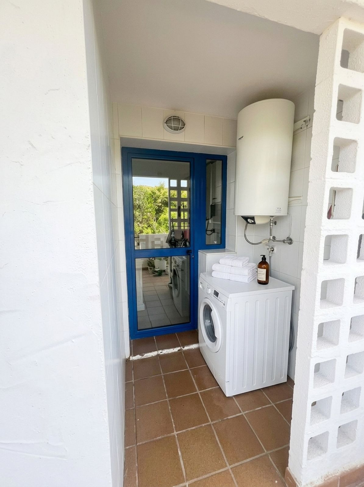 Twee-slaapkamer appartement in La Duquesa met terras en garage in La Duquesa - foto 12
