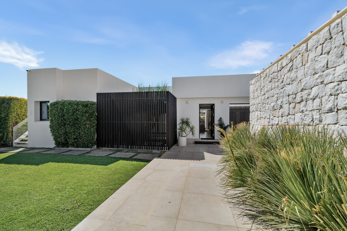 Villa met vijf slaapkamers in Nueva Andalucía in Nueva Andalucía - foto 3