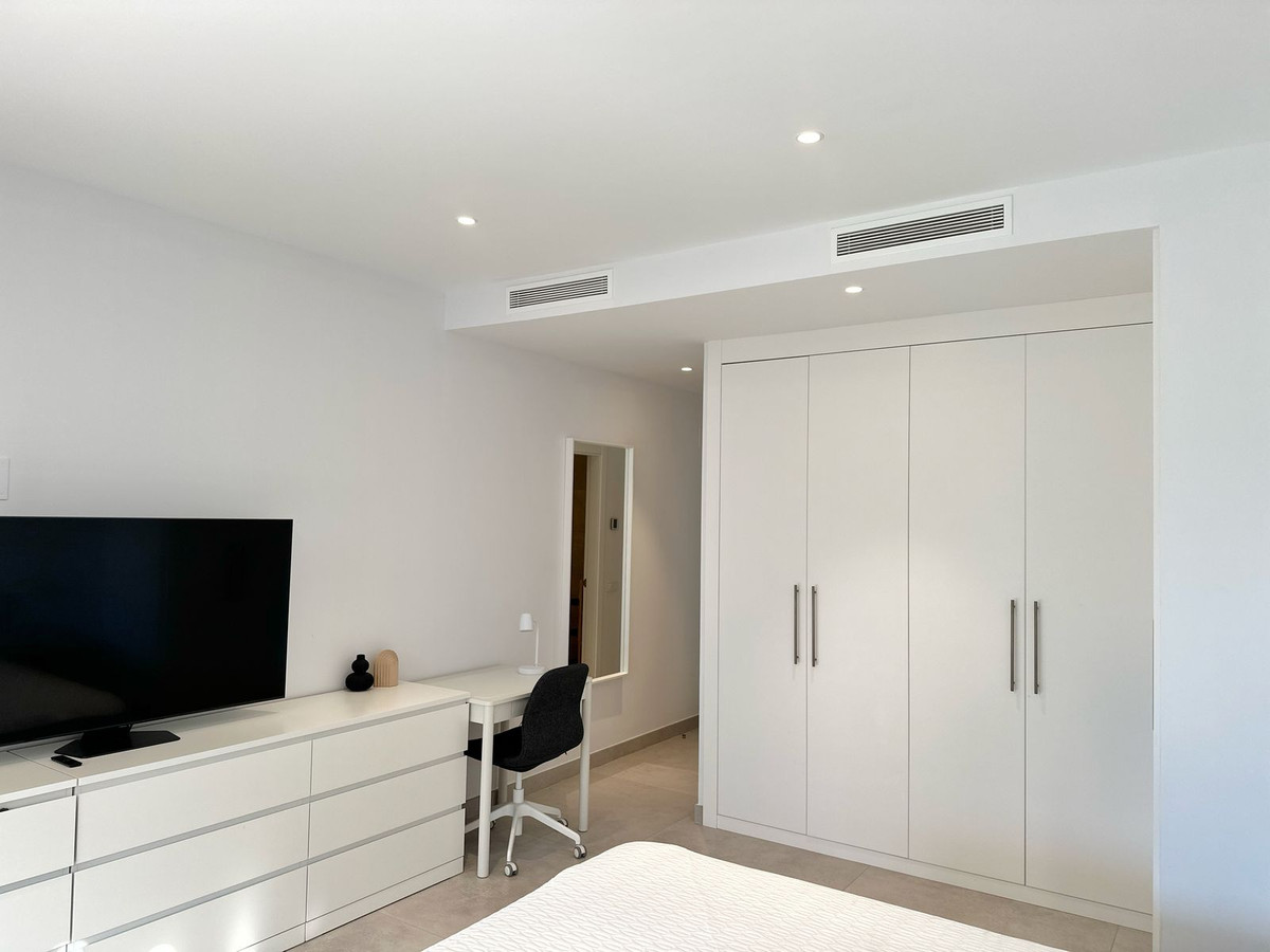 Elegant twee-slaapkamerappartement in exclusieve afgesloten gemeenschap met resort-achtige voorzieningen in Cabopino - foto 16
