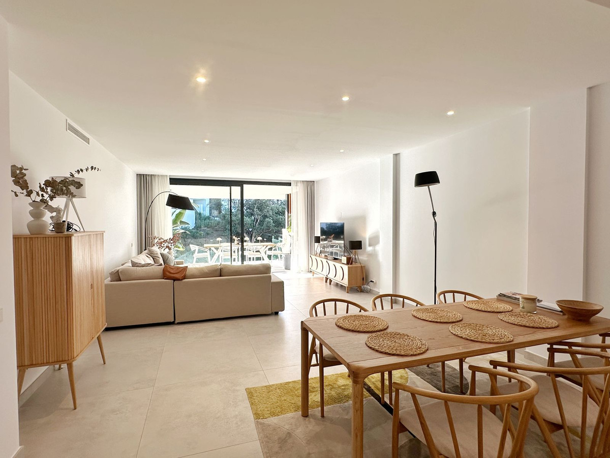 Elegant twee-slaapkamerappartement in exclusieve afgesloten gemeenschap met resort-achtige voorzieningen in Cabopino - foto 4