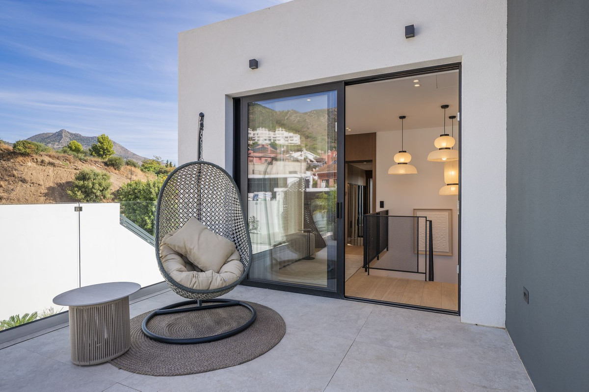 Brandnieuwe designervilla met panoramisch zeezicht in Benalmádena in Benalmadena - foto 5