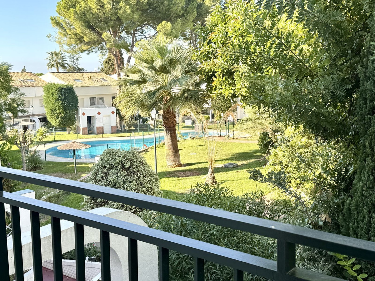 Hoekwoning met renovatiepotentieel in Marbella in Marbella - foto 14