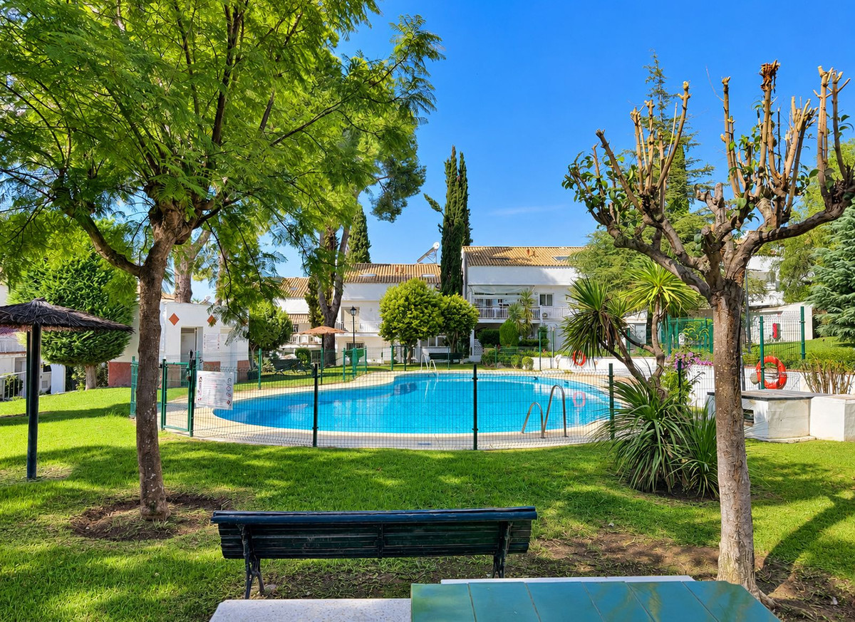 Hoekwoning met renovatiepotentieel in Marbella in Marbella - foto 15