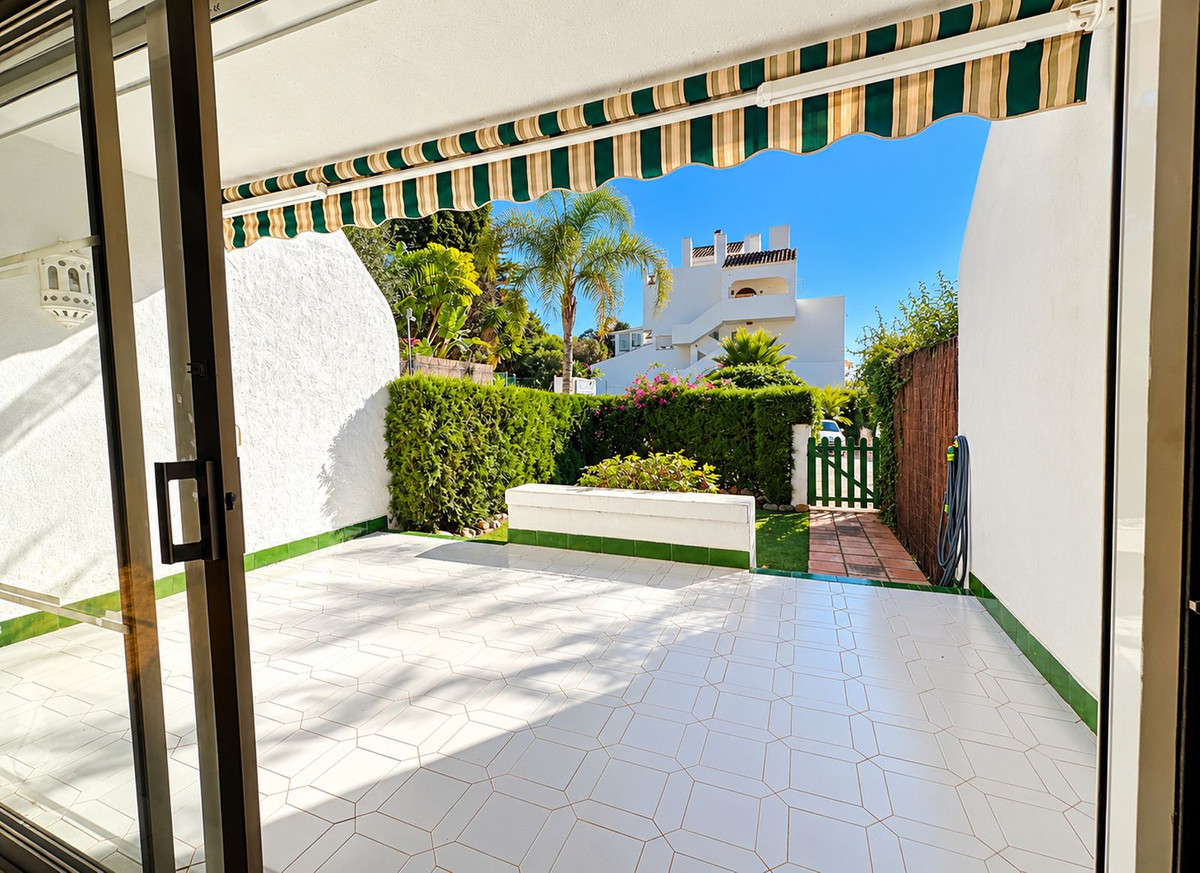 Hoekwoning met renovatiepotentieel in Marbella in Marbella - foto 4